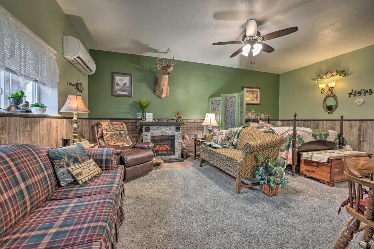 Cozy Goshen Studio Unique Farm Stay! 외부 사진