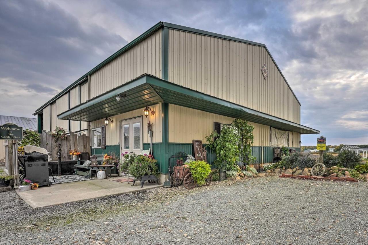 Cozy Goshen Studio Unique Farm Stay! 외부 사진